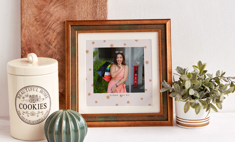 Shop personalised Rakhi gifts on Zoomin